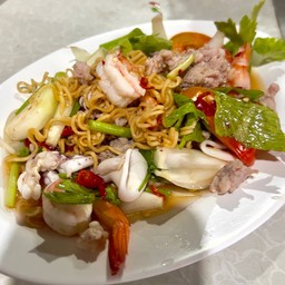 ยำมาม่ารวมมิตร