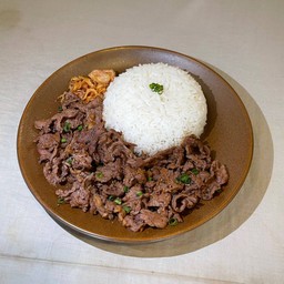 Beef Stirfry With Mala (Chinese Spice) ข้าวหน้าเนื้อหมาล่า