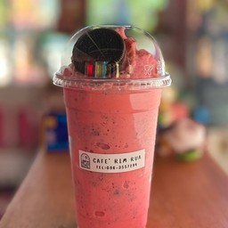 สตอเบอร์รี่นมสดโอริโอ้ปั่น