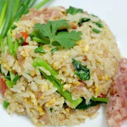 ข้าวผัดแหนม