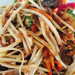 ตำมะละกอใส่น้ำปู+น้ำปลาร้า