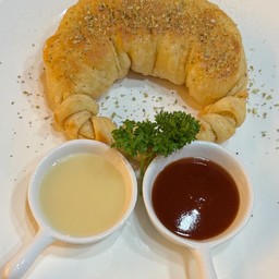 โรตีเนยระเบิด   Roti + Butter