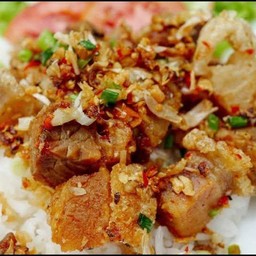 ข้าวราดคั่วพริกเกลือ