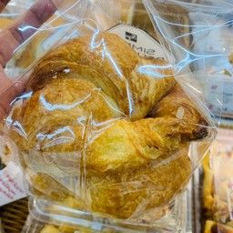 ครัวซองท์เนยสดดด.