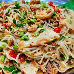 ยำขนมจีนหมูยอ