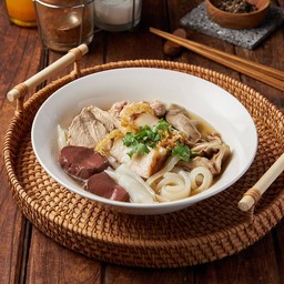 ก๋วยจั๊บน้ำใส