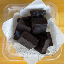 Fugde Brownie cute บราวนี่คิ้วเนื้อฟัดจ์