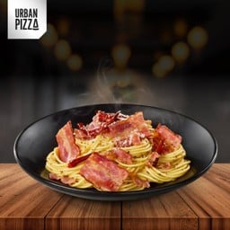 สปาเก็ตตี้เบคอนผัดพริกแห้ง