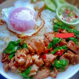 กระเพราหมูชิ้น