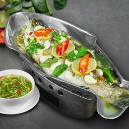 ปลากระพงนึ่งมะนาว