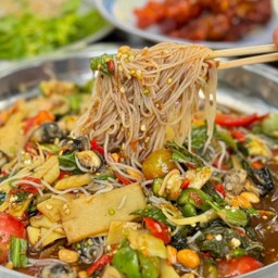 ตำซั่วขนมจีนทรงเครื่อง&เส้นสด