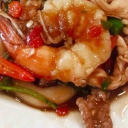 ผัดกะเพรากุ้ง(กับข้าว)