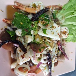 ลาบ(กุ้งปลาหมึก)