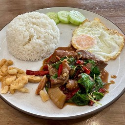 ข้าวกะเพรา เนื้อ นัวๆ