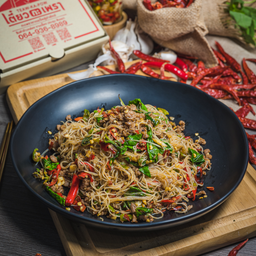 กะเพราเส้นหมี่ขาว-หมูสับ