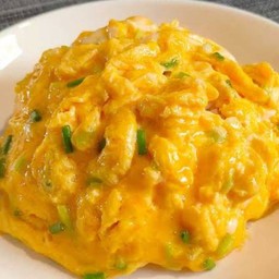 ข้าวหน้าไข่ข้น