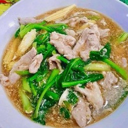 ราดหน้าหมู
