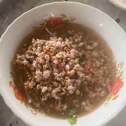 ก๋วยเตี๋ยวลุงเต้า หลังวัดบ้านสิงห์