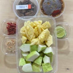 ตำกะปิ สัปปะรด ฝรั่ง