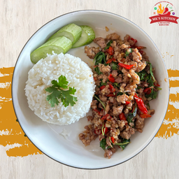 ข้าวกะเพราที่จริงใจ - Thai Spicy Fried Rice with Holy Basil