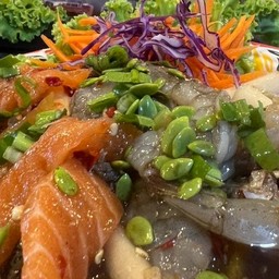 ตำแซลม่อนกุ้งสด