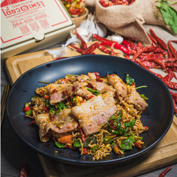 กะเพรามาม่า-หมูสามชั้น