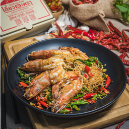 กะเพราเส้นหมี่ขาว-กุ้ง