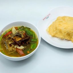 ข้าวสวยอาหารชุด ไข่เจียว +ต้มโคล้ง