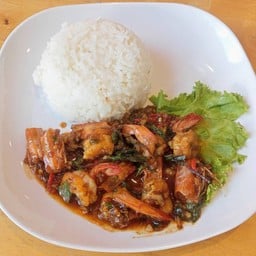 ข้าวกะเพรากุ้ง