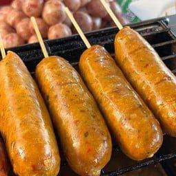 ไส้กรอกวุ้นเส้นเครื่องแกงใต้ทอด