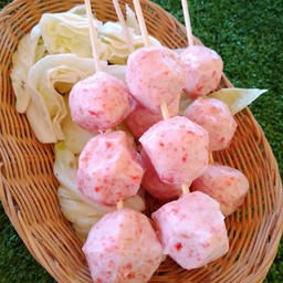 ลูกชิ้นปูอัดไม้ละ10บาท