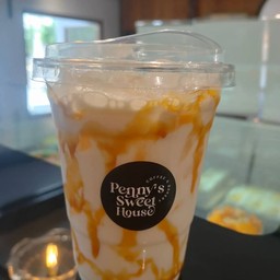 นมคาราเมลเย็น (Iced Caramel milk)