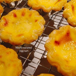 Mochi caramel egg tart