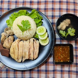 ข้าวมัน ไก่ต้ม + เครื่องใน ตับ & กึ๋น