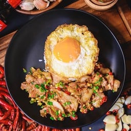 หมูสามชั้นคั่วพริกเกลือ