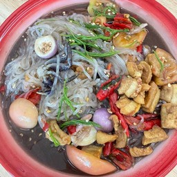 ตำเส้นเล็กชะอมกากเจียว