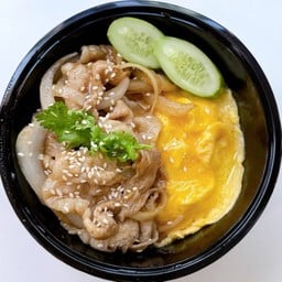 ข้าวราดหน้าหมูผัดซอสเทอริยากิไข่ข้น