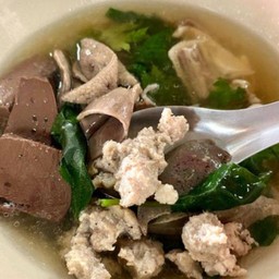 ต้มเกาเหลาเลือดหมู