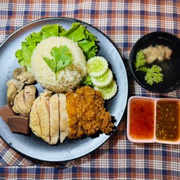 ข้าวมัน ไก่ต้ม - ไก่ทอด +เครื่องใน ตับ & กึ๋น