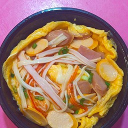 ข้าวไข่ข้นแฮมปูอัดไส้กรอก