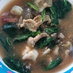 ราดหน้าหมู