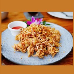 ปลาหมึกทอดกรอบคลุกฝุ่น🐙