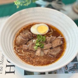 ก๋วยเตี๋ยวหมูตุ๋นต้มยำ