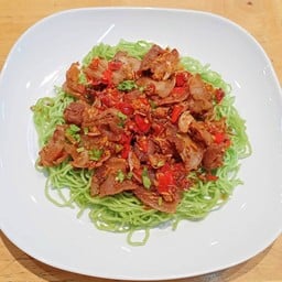 หมี่หยกสามชั้นสไลด์คั่วพริกเกลือ