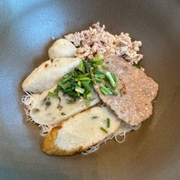 ก๋วยเตี๋ยวสองสหาย