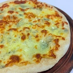 PIZZA CAT สุขมวิท 39 ซอยพร้อมมิตร