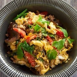 ผัดวุ้นเส้นทรงเครื่อง