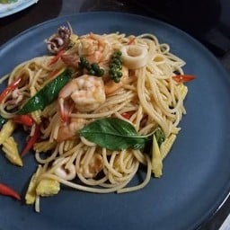 สปาเก็ตตี้ ผัดขี้เมา
