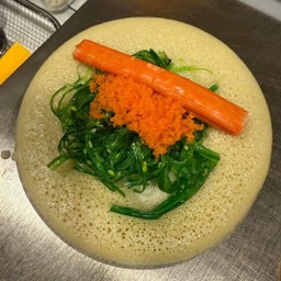 โตเกียวยำสาหร่ายไข่กุ้งปูอัด