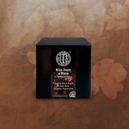 สวนกุลาบ Kiss from a Rose (black tea, French Rose, Peppermint) ชาดำอัสสัมผสมดอกกุหลาบฝรั่งเศสและเปเปอร์มินต์ญี่ปุ่น